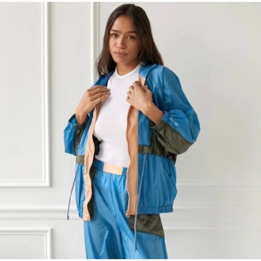 Out From Under Windbreaker Jacket Womens Small Blue Colorblock Hooded Retro Zip
